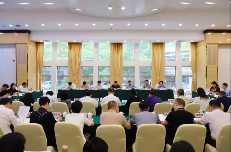 好奇！这群市民代表刚刚和区长开完会，想知道他们聊了点啥吗？