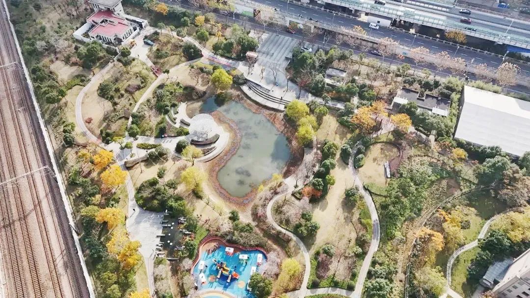 1220_131633_352.jpg 1220_131633_352.jpg