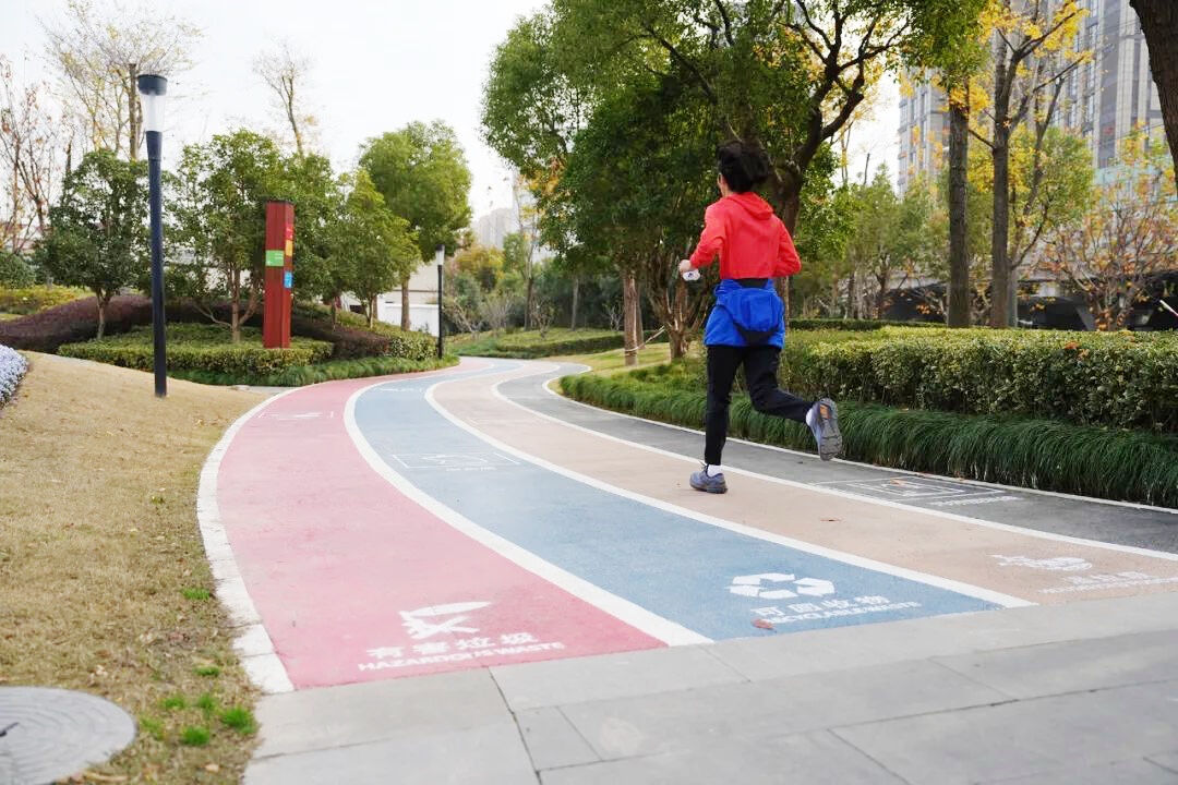 1220_131907_982.jpg 1220_131907_982.jpg