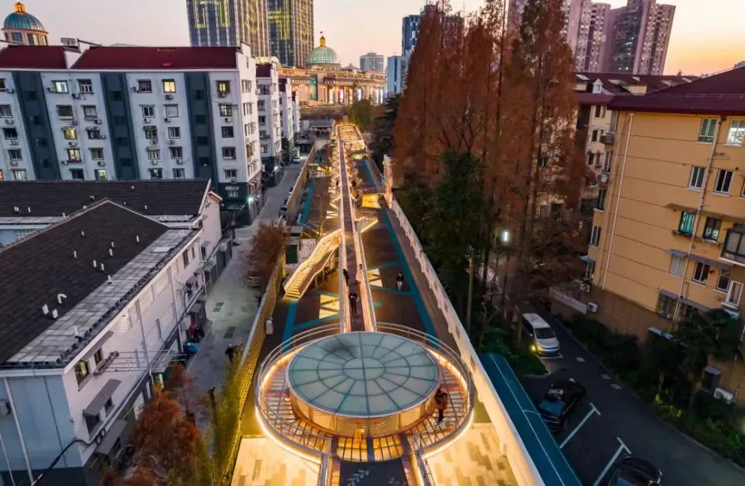 0516_125536_645.jpg 0516_125536_645.jpg