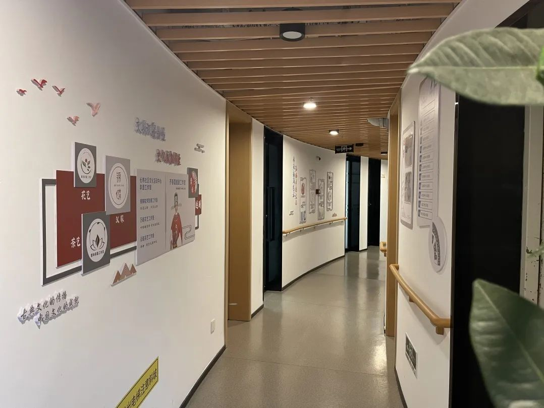 0821_175600_797.png 0821_175600_797.png