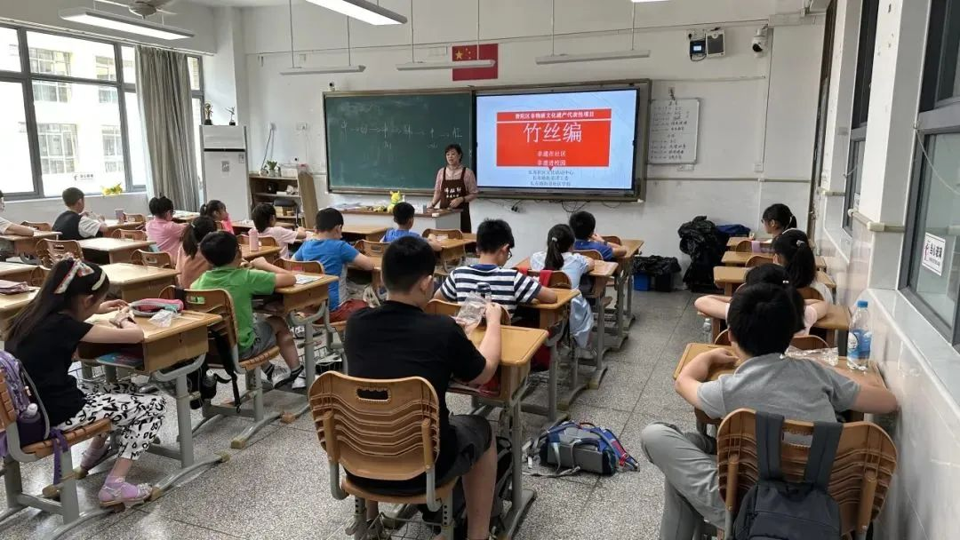 0828_190901_893.png 0828_190901_893.png