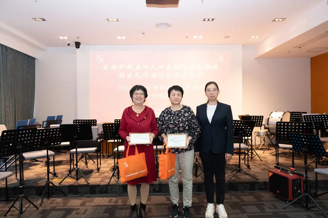 1012_172744_892.png 1012_172744_892.png