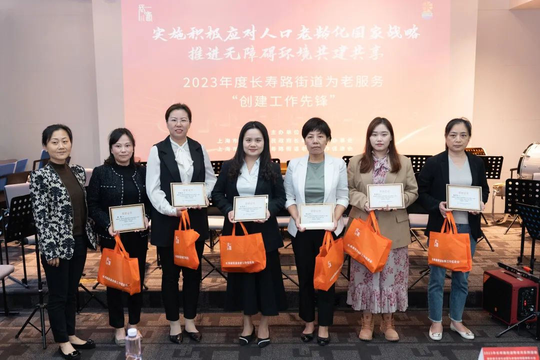 1012_172810_568.png 1012_172810_568.png