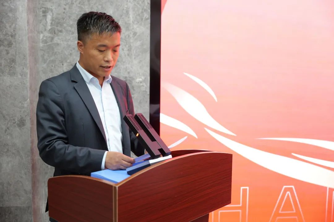 1120_185210_732.png 1120_185210_732.png