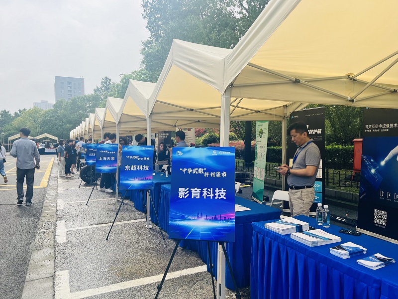 0621_094555_151.jpg 12.jpg