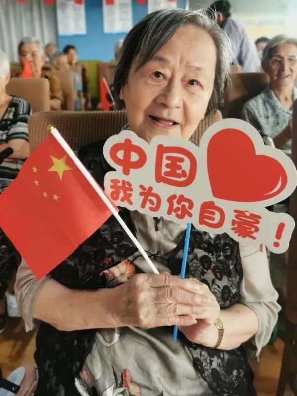 1008_091311_700.jpg 10.jpg