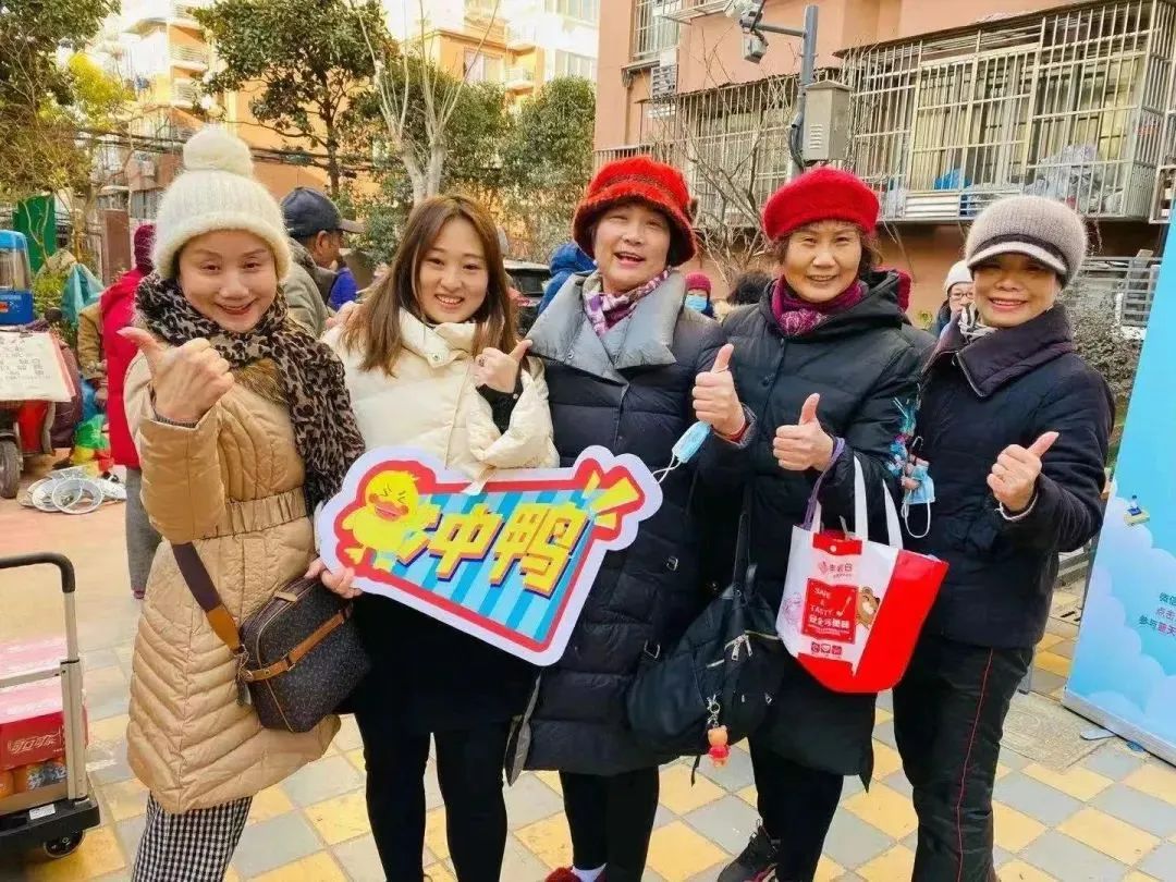 0417_152821_407.jpg 4.jpg