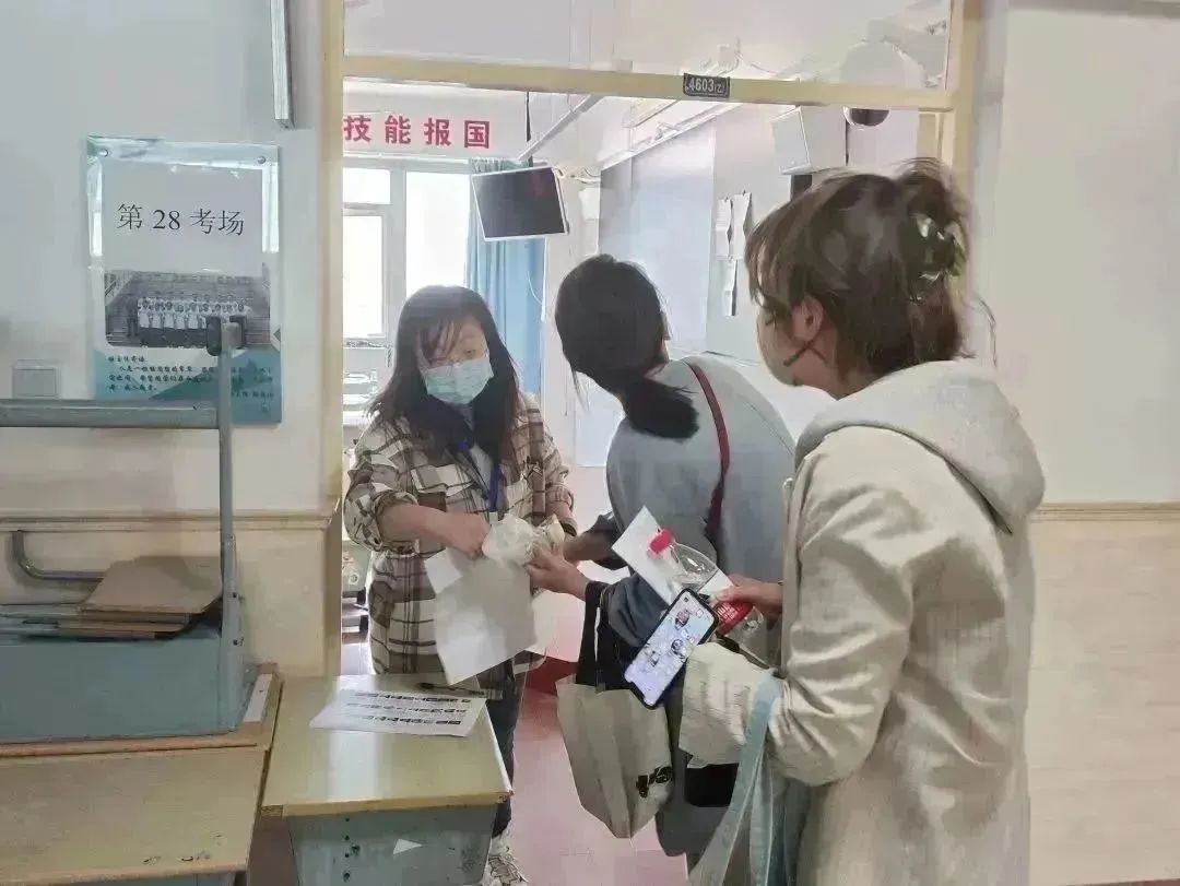 0423_090135_785.jpg 5.jpg