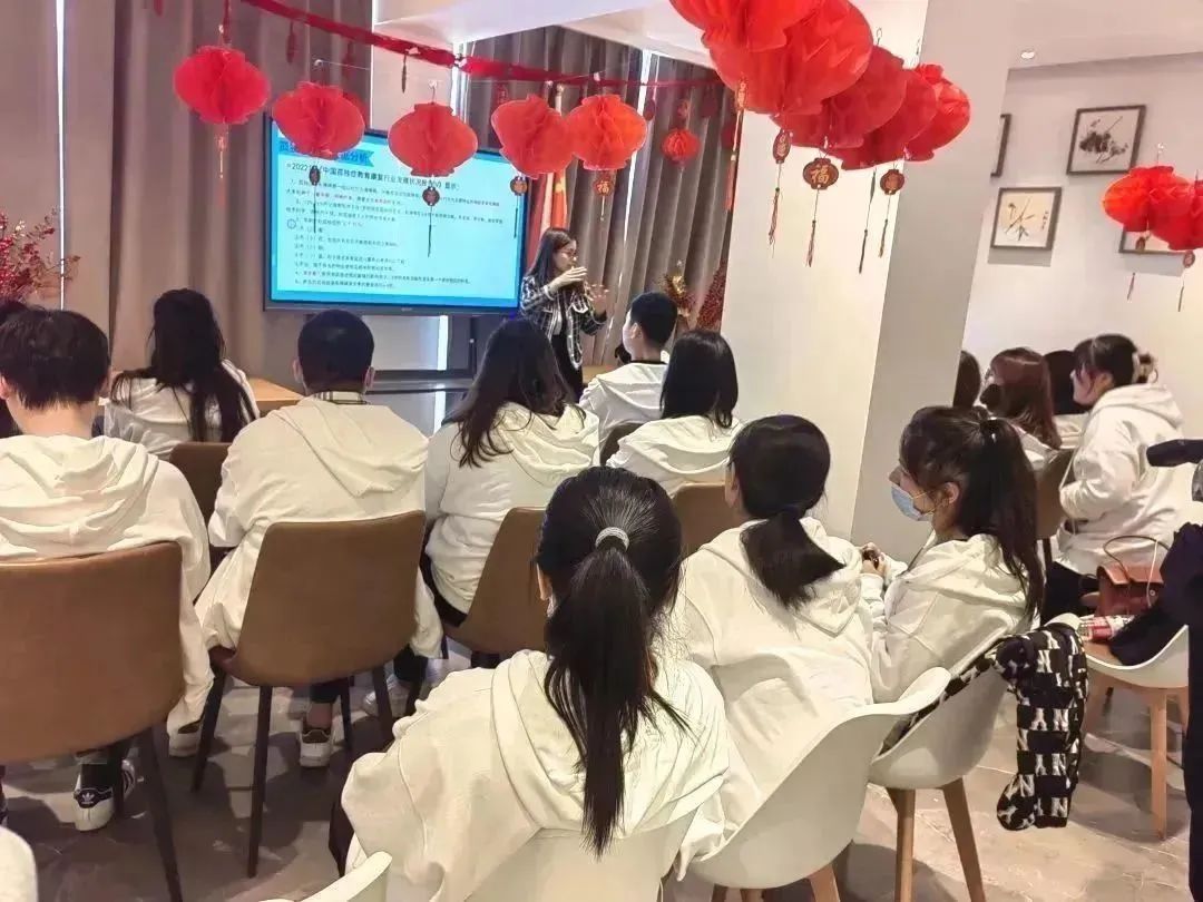 0425_085918_969.jpg 4.jpg