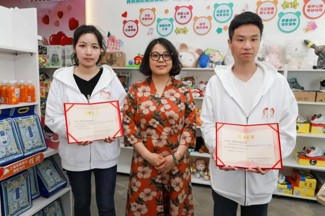 0425_090103_147.jpg 10.jpg