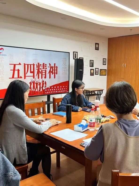 0508_163717_773.jpg 50.jpg