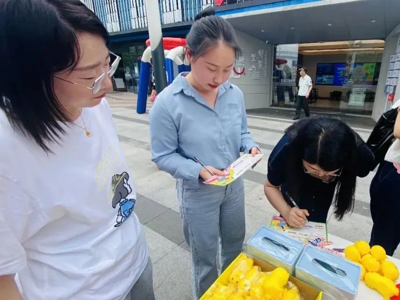 0508_163856_172.jpg 56.jpg