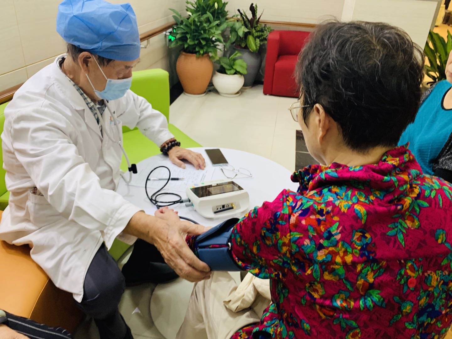 0531_141004_602.jpg 4.jpg