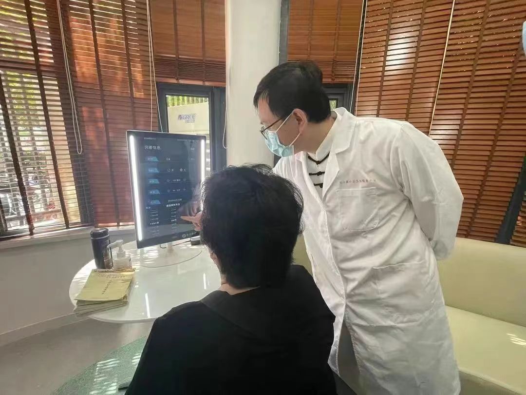 0531_140831_741.jpg 3.jpg