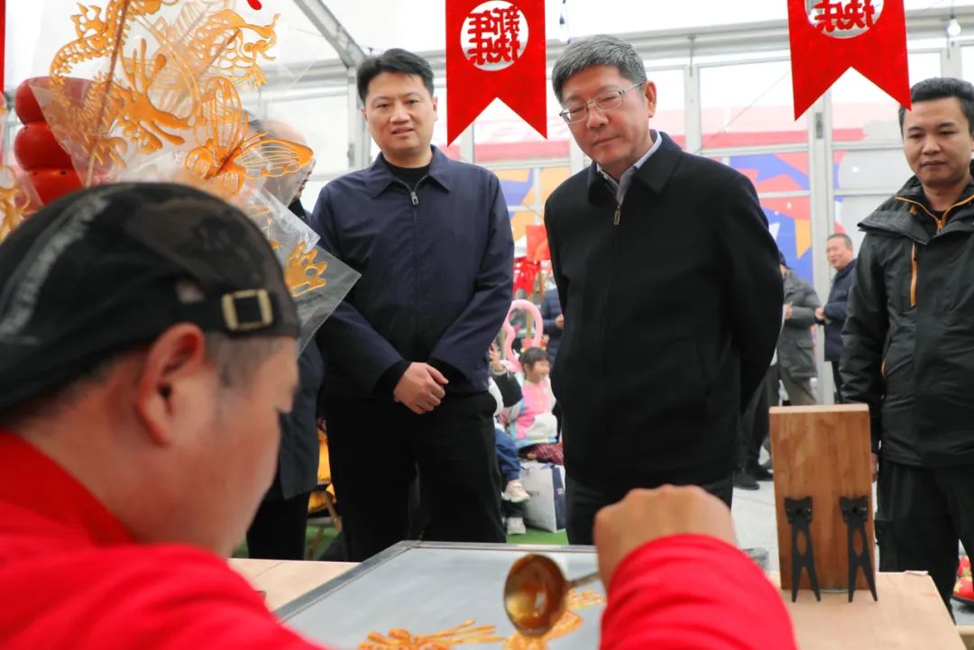 0102_102434_815.jpg 0102_102434_815.jpg