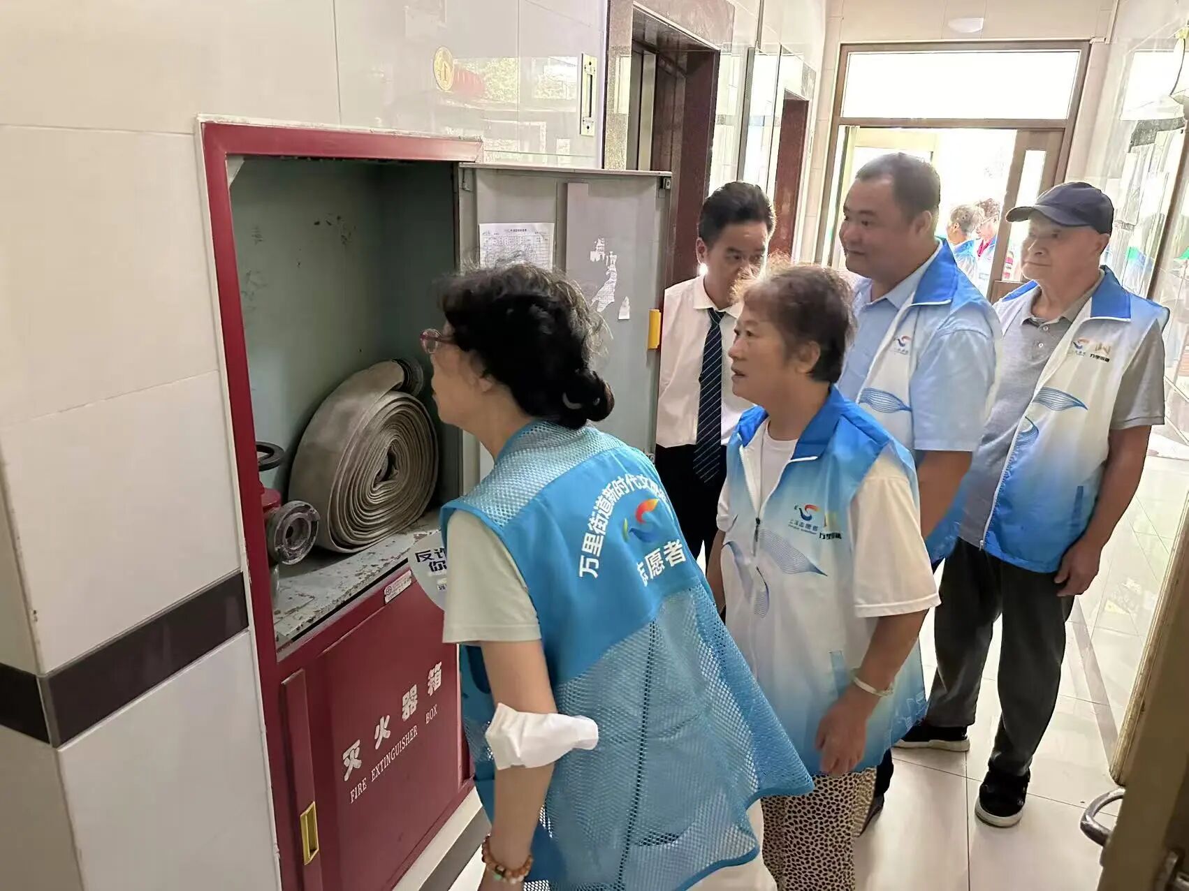 聚邻心、筑家园，万里这个小区物业费收缴率接近100%