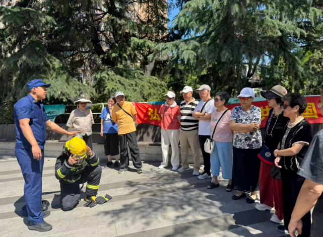 城市文明，行业先行！甘泉这场文明市集，让“烟火气”更有安全感