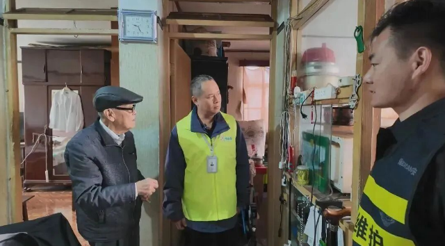 “人防+技防”织密安全网，甘泉路街道智慧守护独居老人