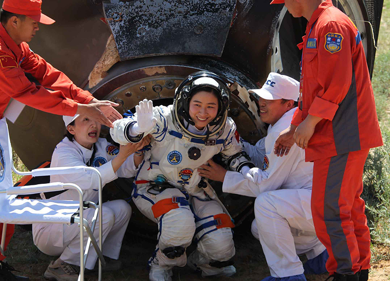 1023_100843_317.jpg 9.jpg