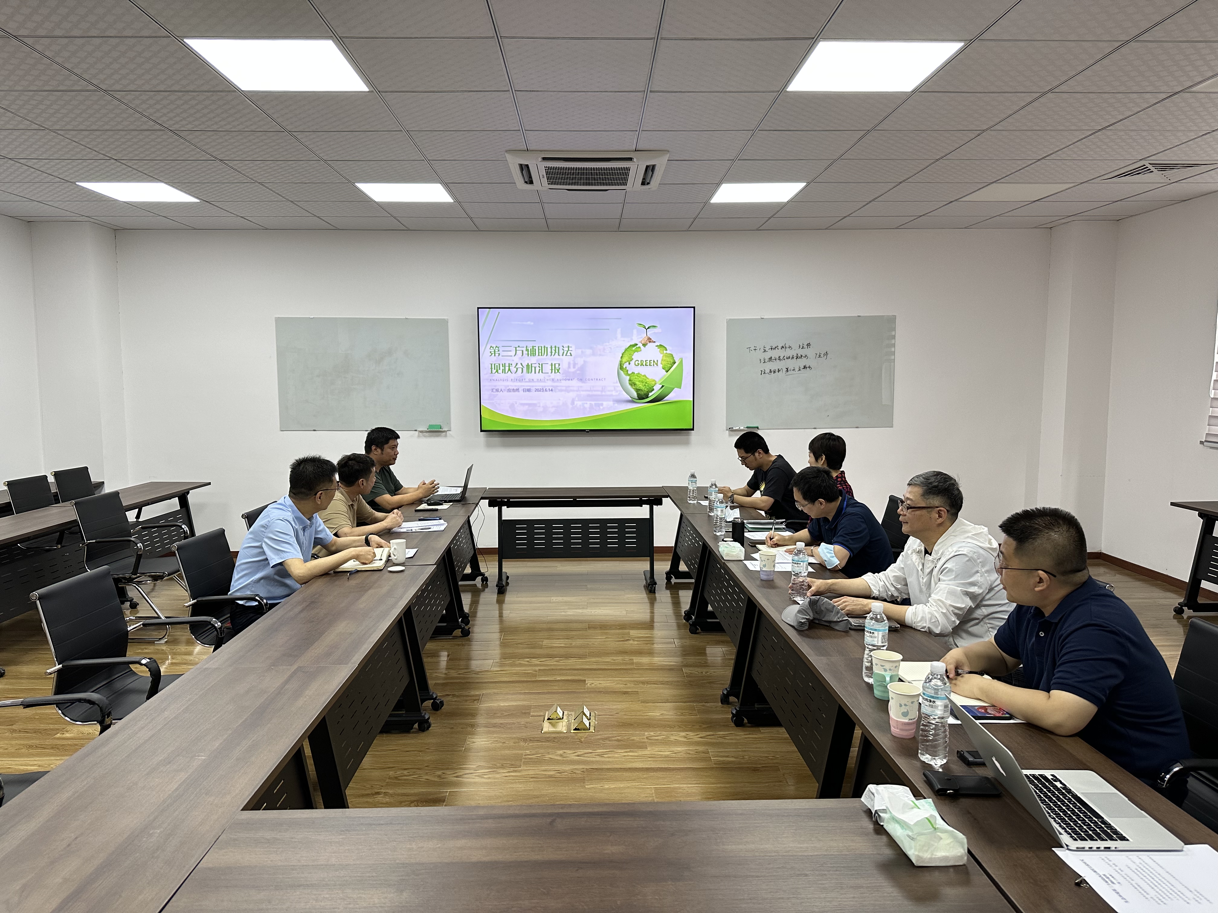 0616_100458_967.jpg 0616_100458_967.jpg