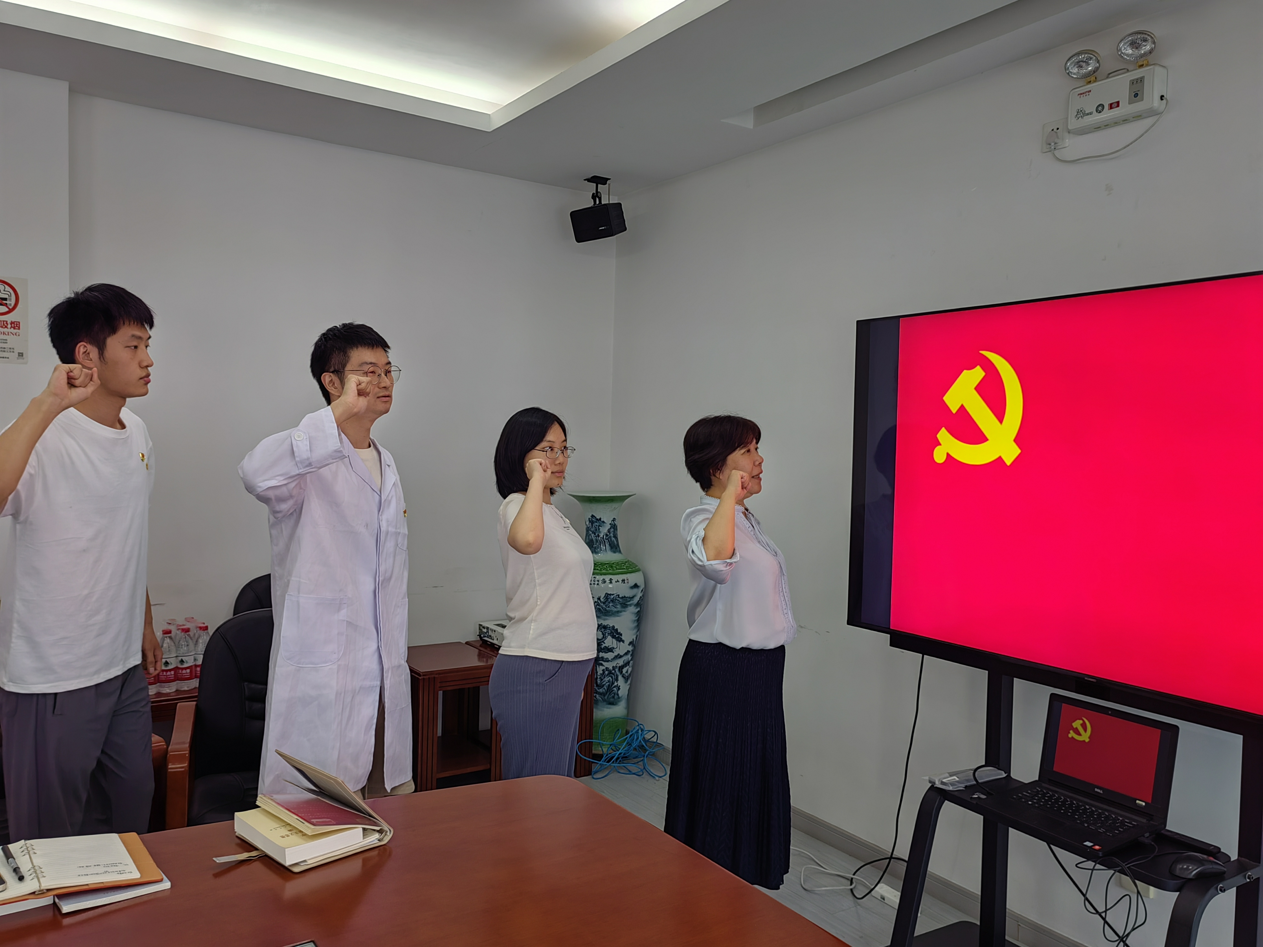 0704_081157_247.jpg 0704_081157_247.jpg