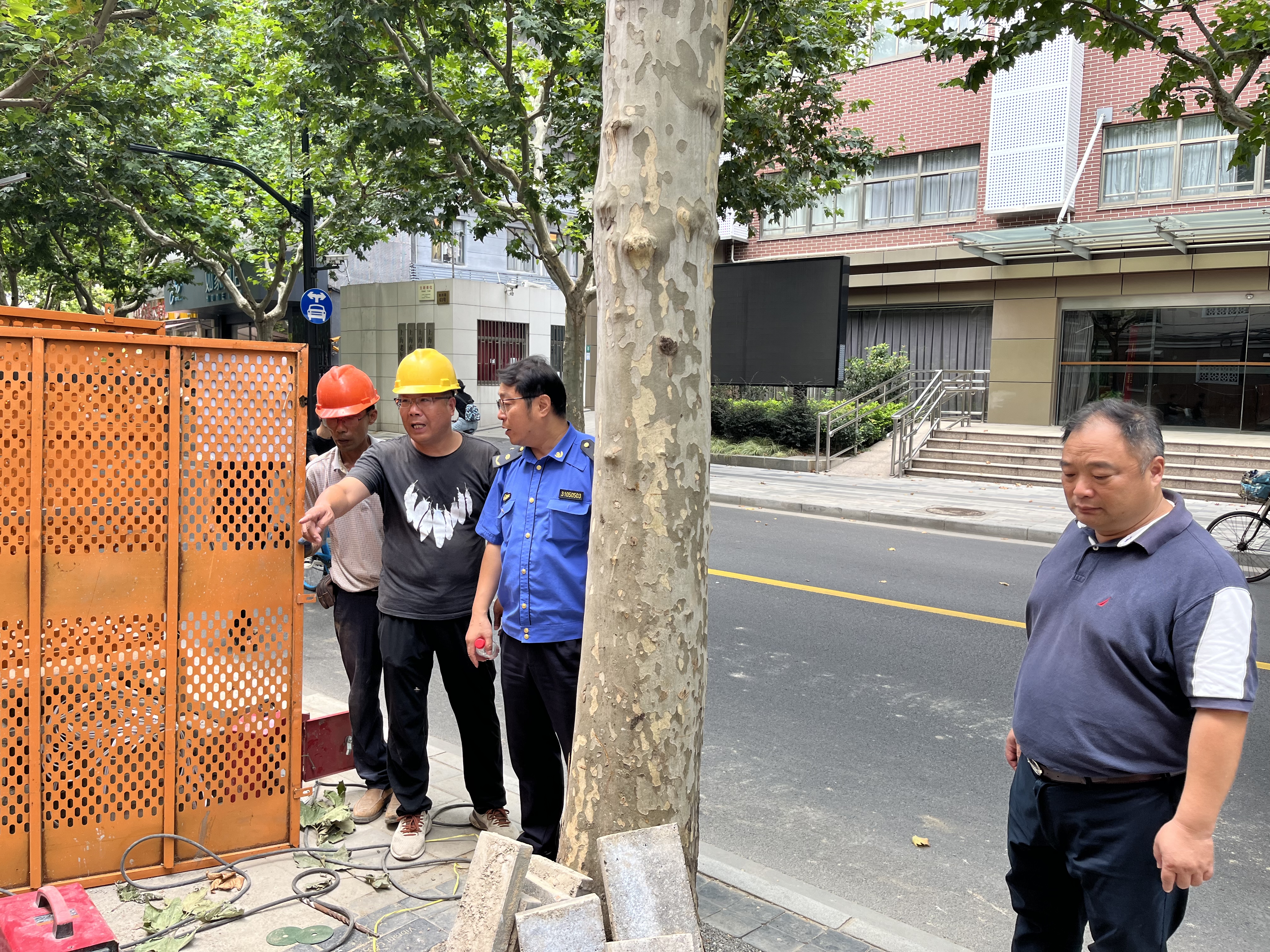 0811_174119_351.jpg 0811_174119_351.jpg