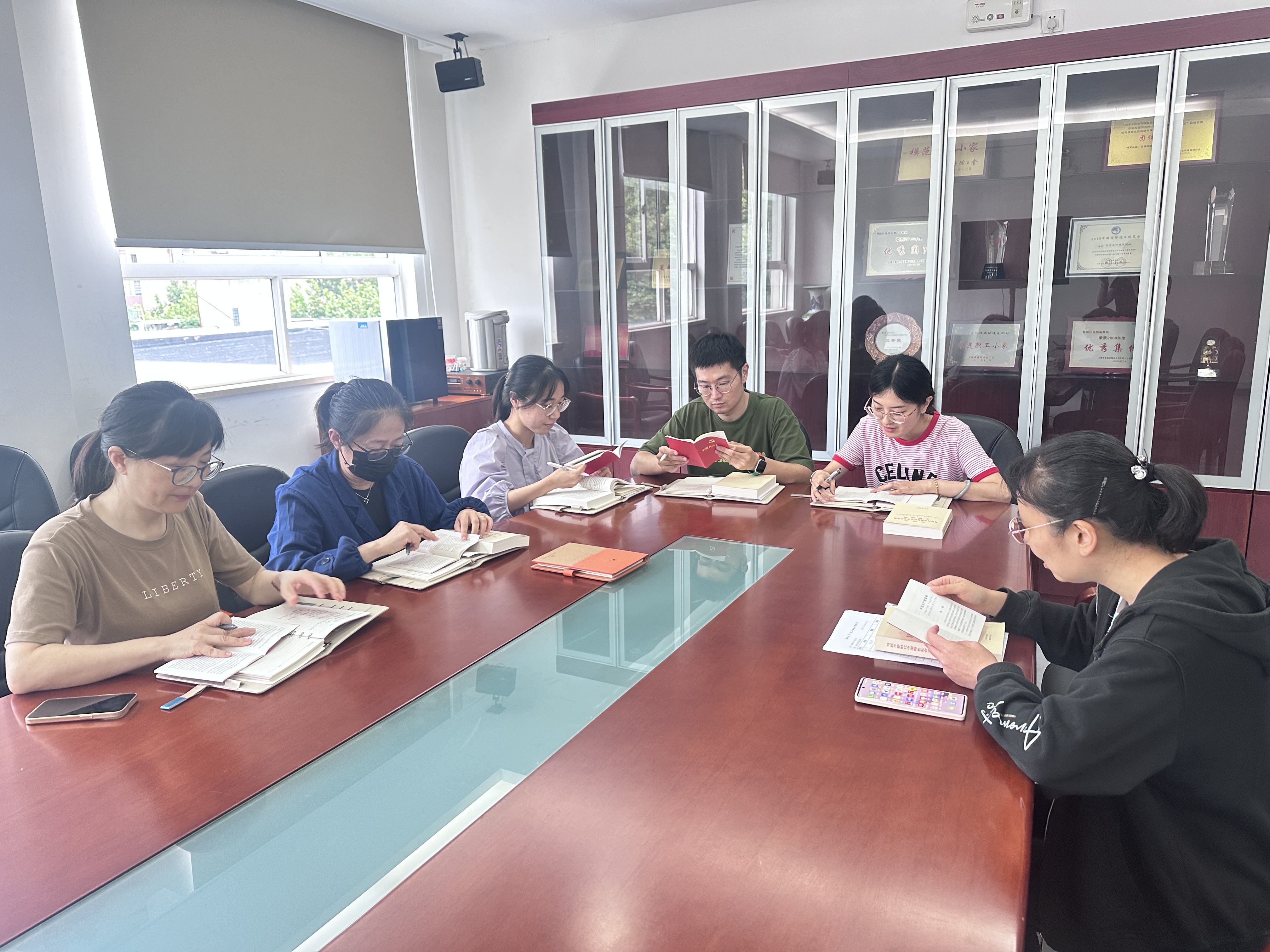 1007_163323_280.jpg 6ad20849d87fc3d659c5fe45bf61c6b.jpg