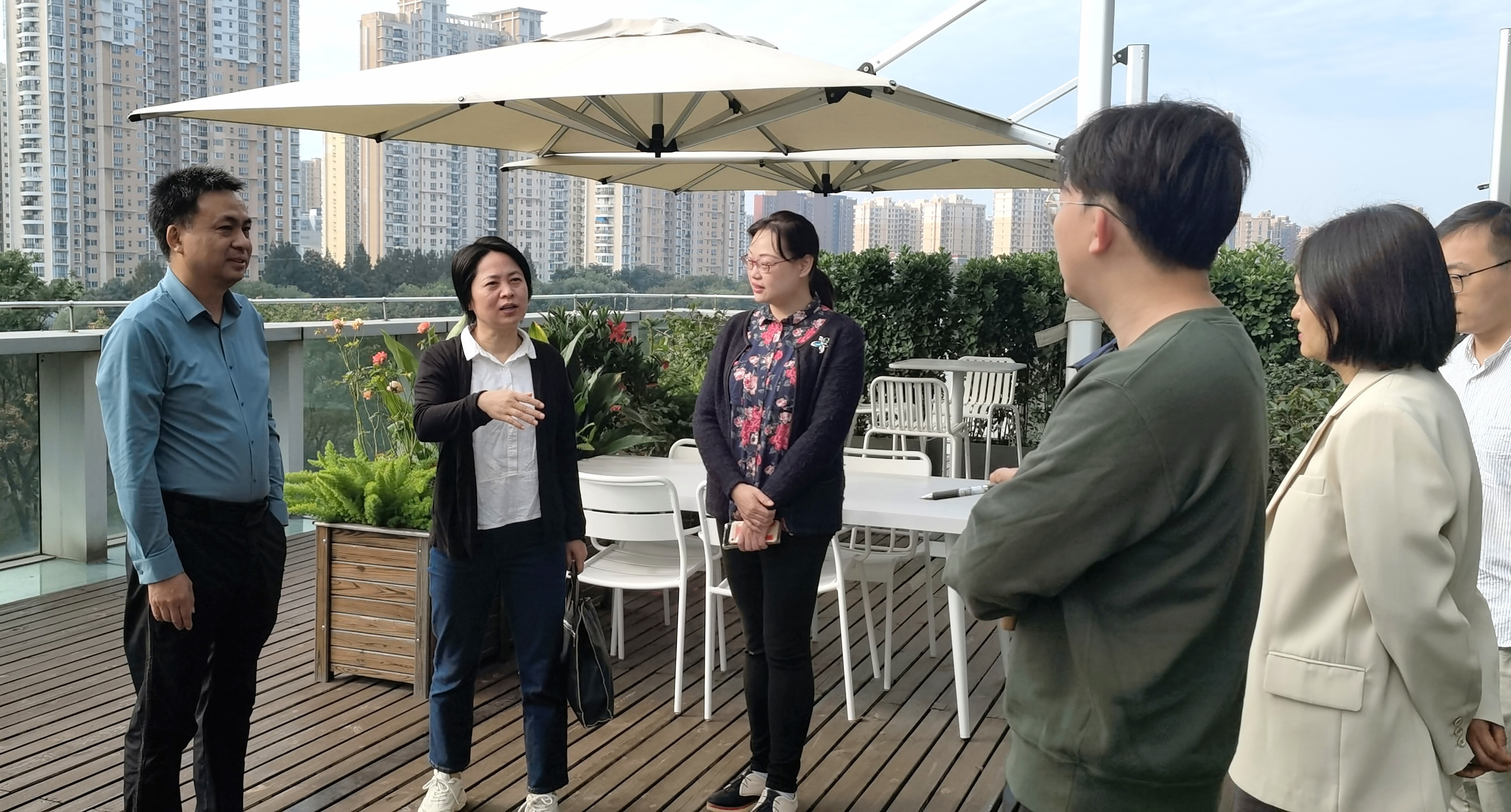 1110_120726_354.jpg 53c9a9949774a488291202647bc1537.jpg