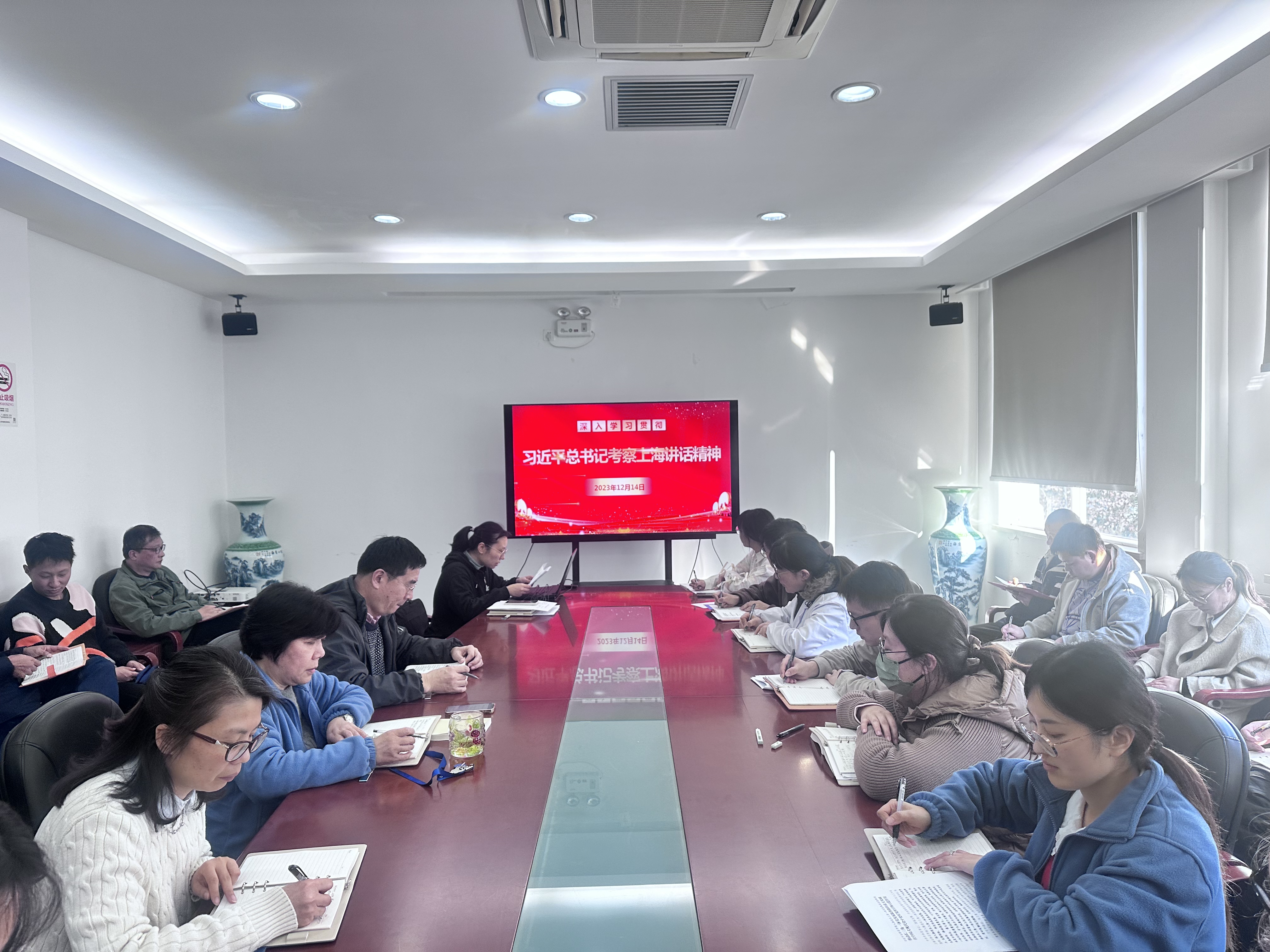 1220_081239_477.jpg 0ab826eafab917fb84d7c2cb2f47529.jpg