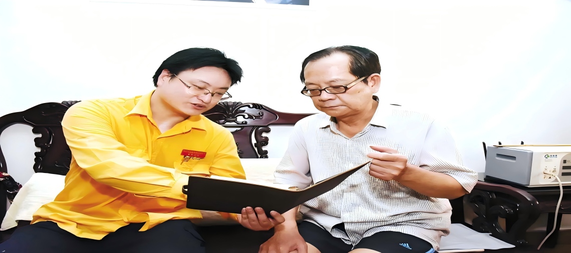 两代劳模把“为民服务”刻进四十年时光 普陀热土见证劳模精神的接续与生长