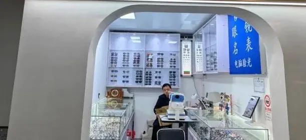 0814_162937_764.jpg 0814_162937_764.jpg