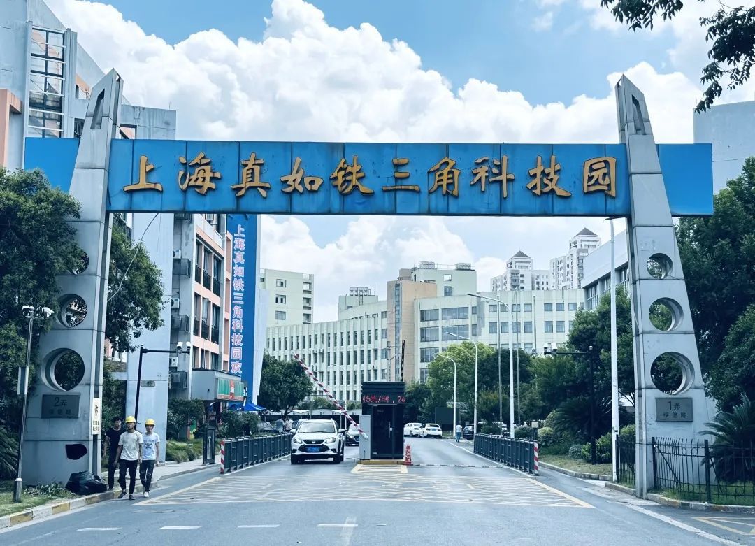 0904_153548_839.jpg 0904_153548_839.jpg