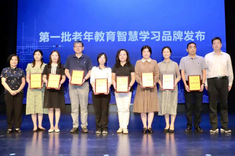 0921_132333_967.jpg 8d1611b4ac8f77fb5f732470b3897483232917d3 (2).jpg