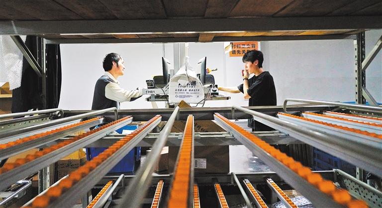 0418_084201_673.jpg 0418_084201_673.jpg