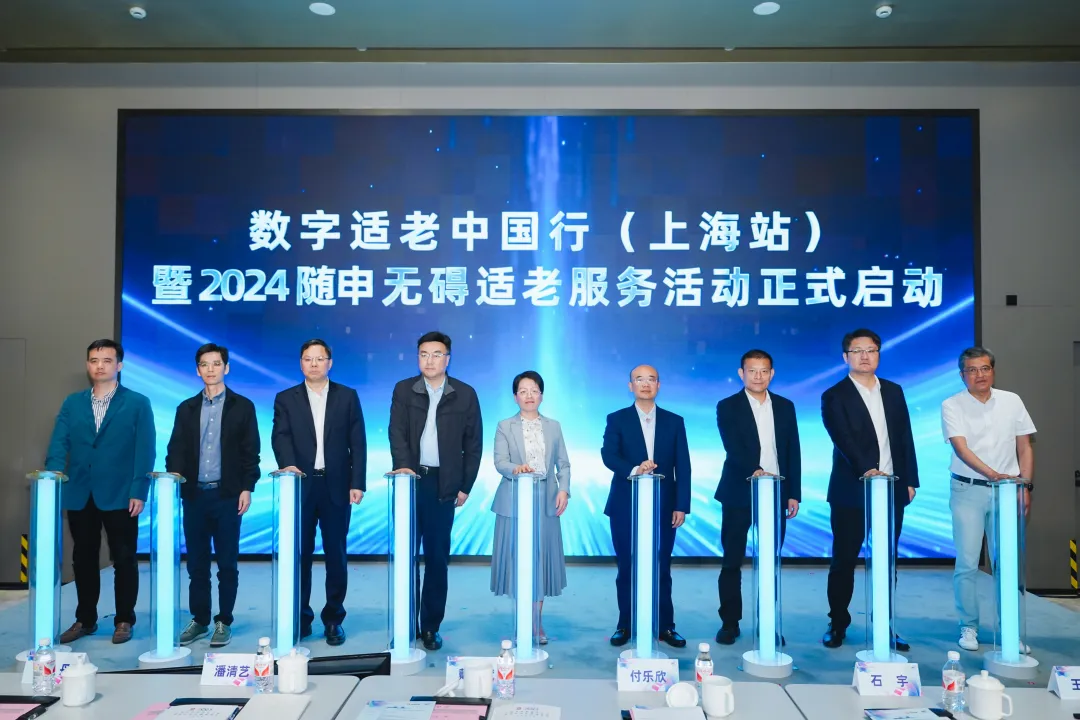 0521_153656_255.jpg 6490.jpg