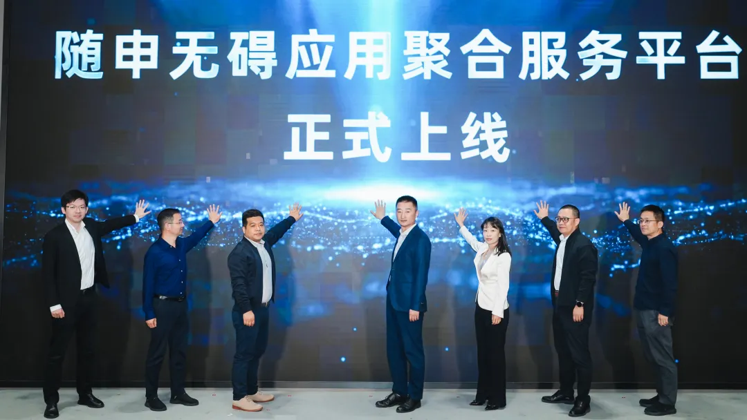 0521_153703_704.jpg 64990.jpg