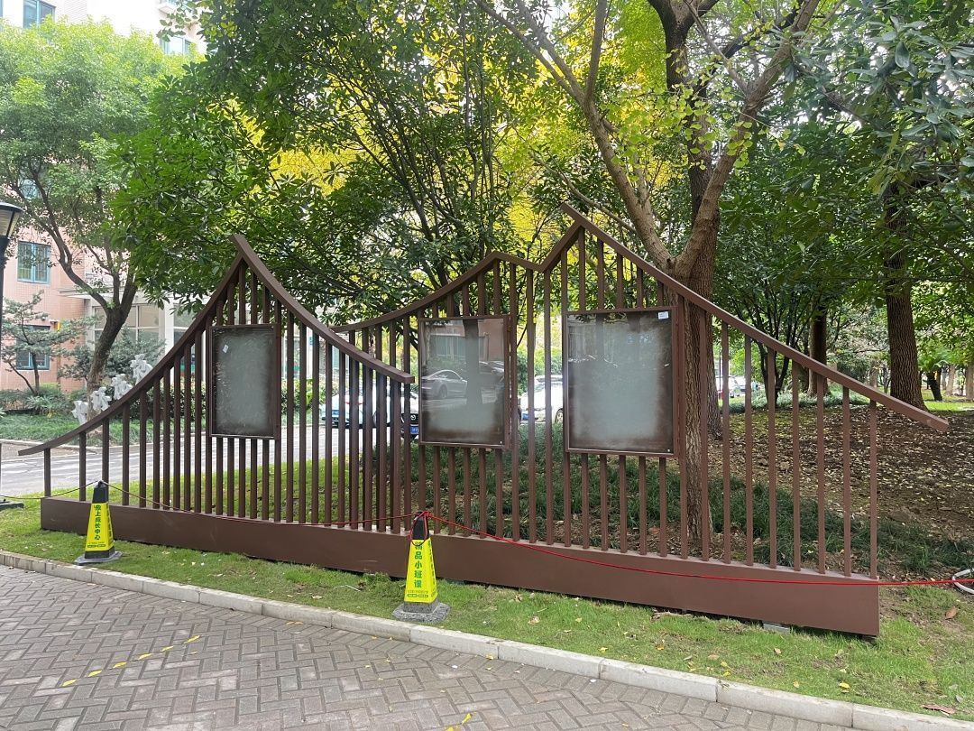 0105_125444_919.jpg 0105_125444_919.jpg