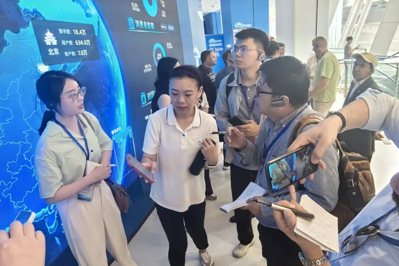 0704_144037_748.jpg 0704_144037_748.jpg