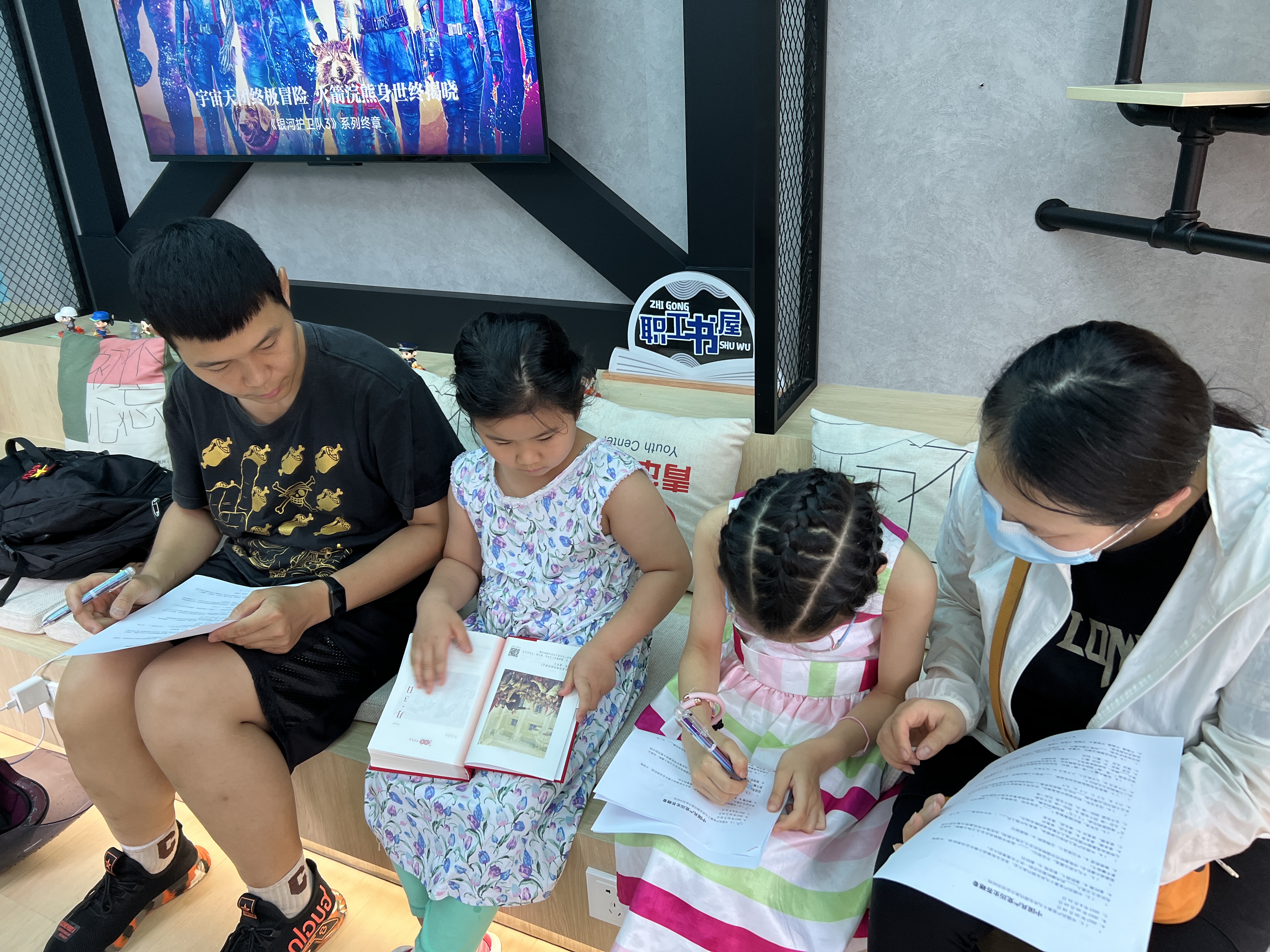 0825_125316_279.jpg 0825_125316_279.jpg