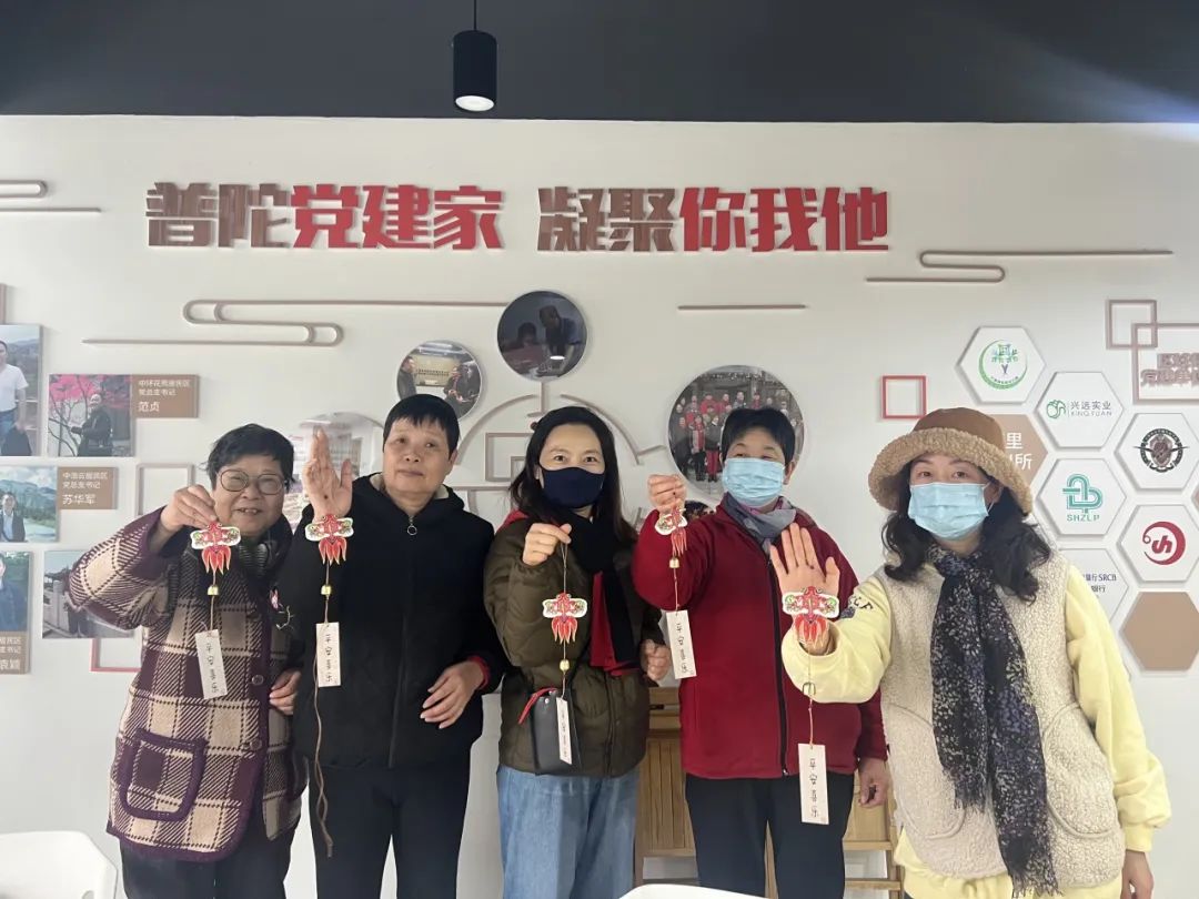 1221_105020_906.jpg 1221_105020_906.jpg