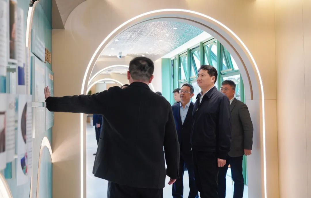 0219_082459_448.jpg 0219_082459_448.jpg