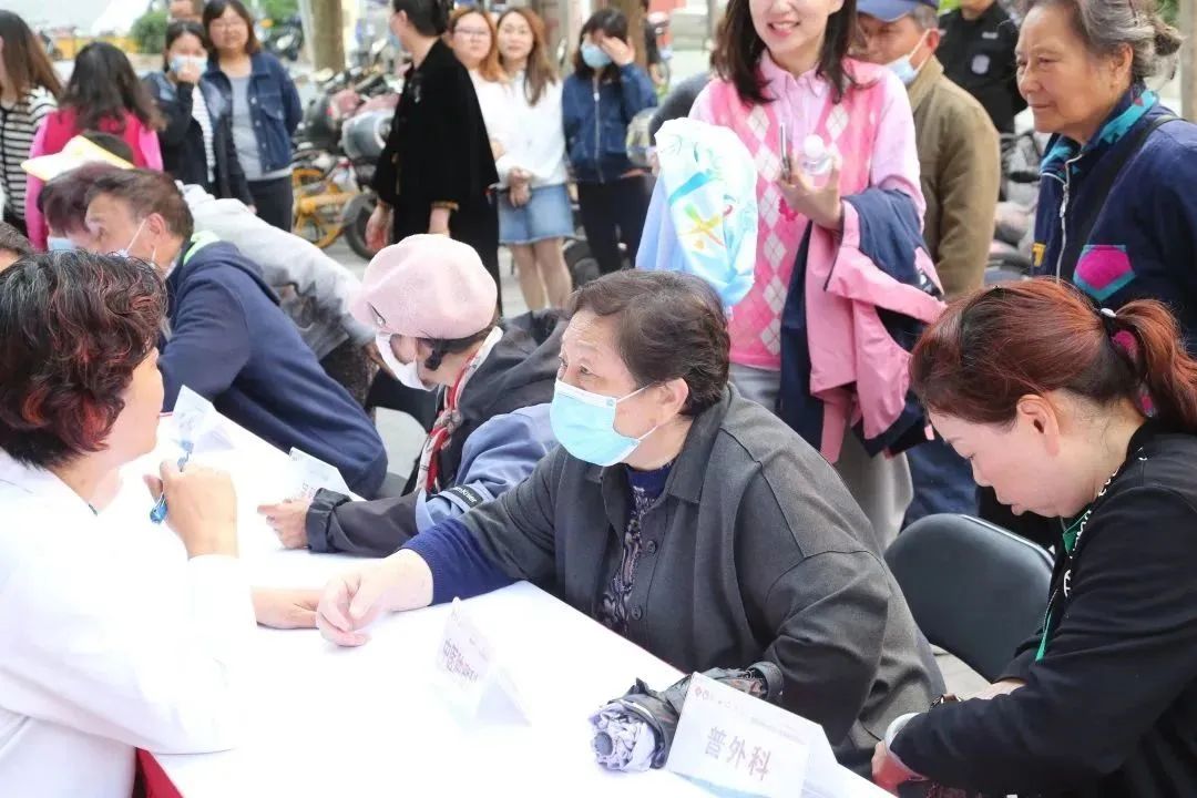 0418_132754_115.jpg 640.jpg