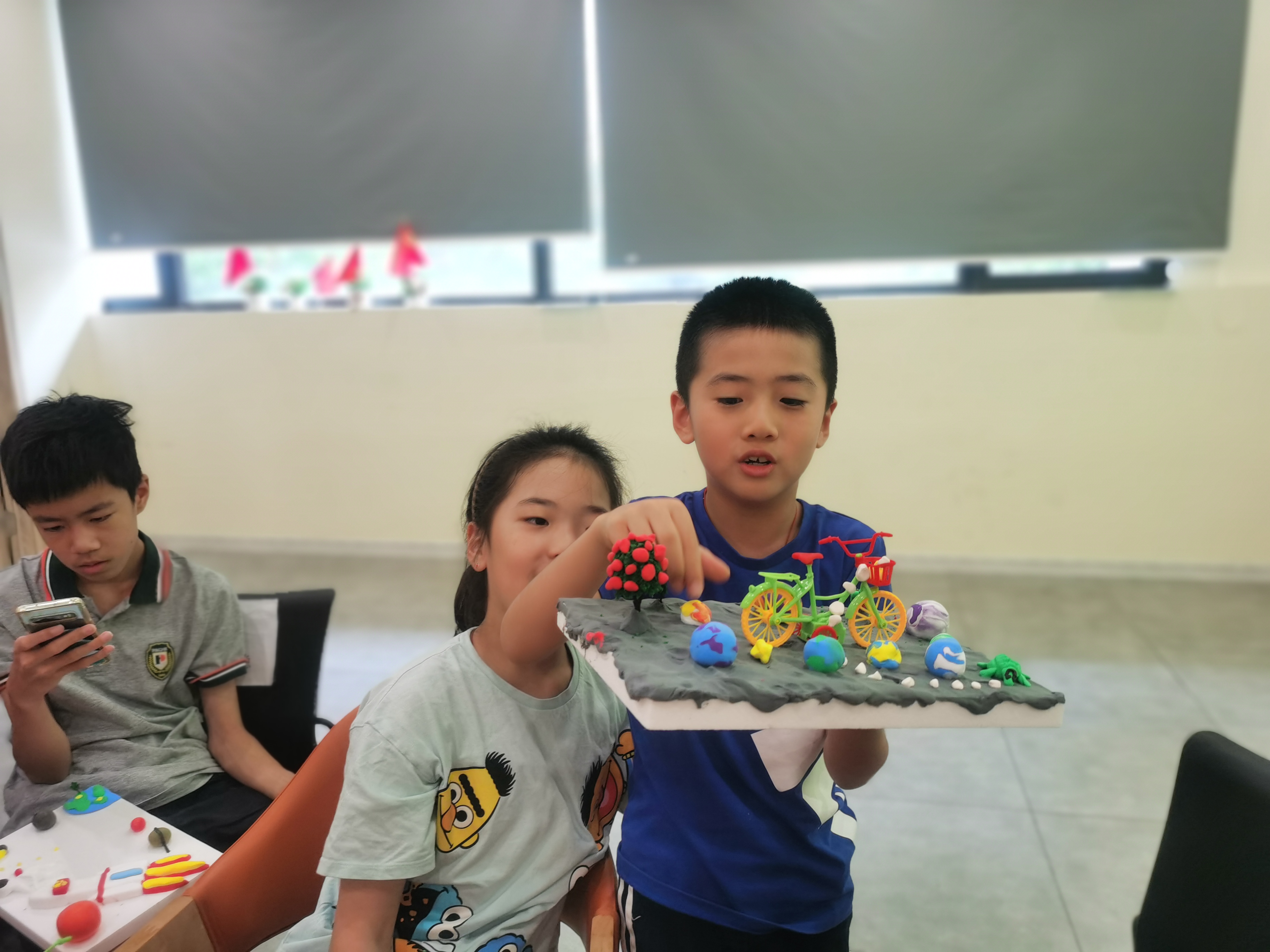 0905_125505_137.jpg 0905_125505_137.jpg