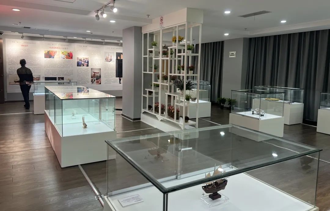 0428_134656_226.jpg 4.jpg