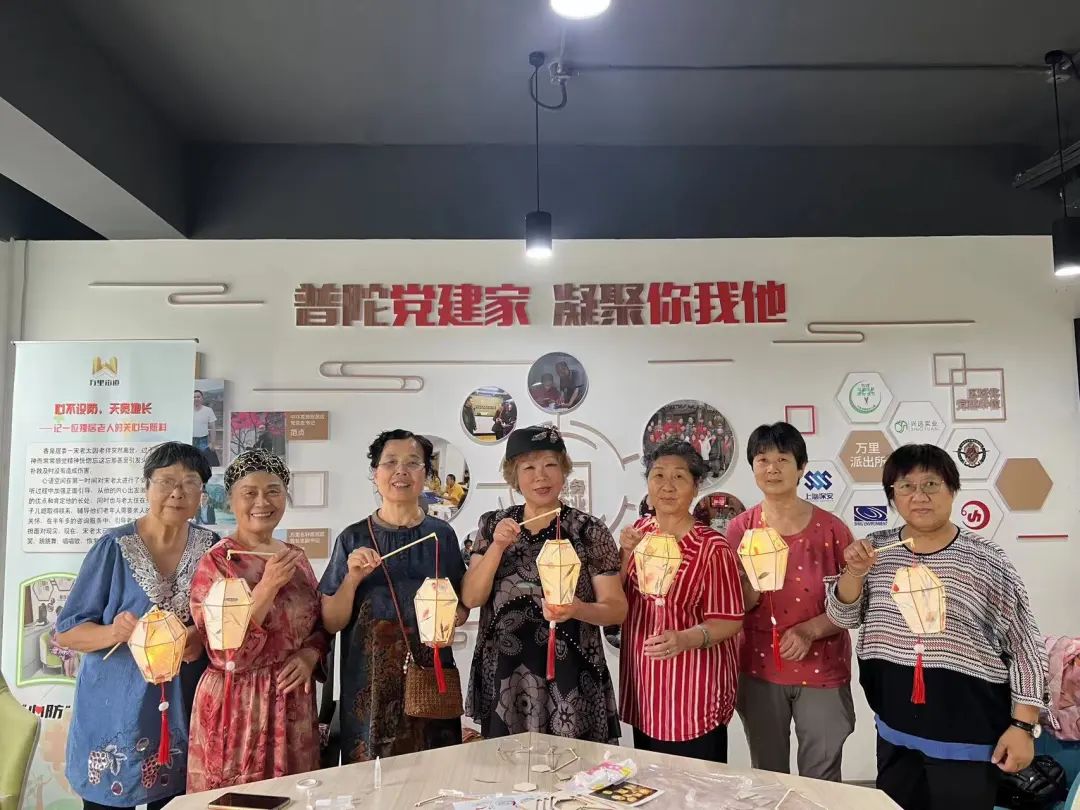 1019_101110_401.jpg 1019_101110_401.jpg