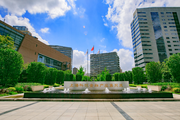 这场专业巡回审判来到了普陀