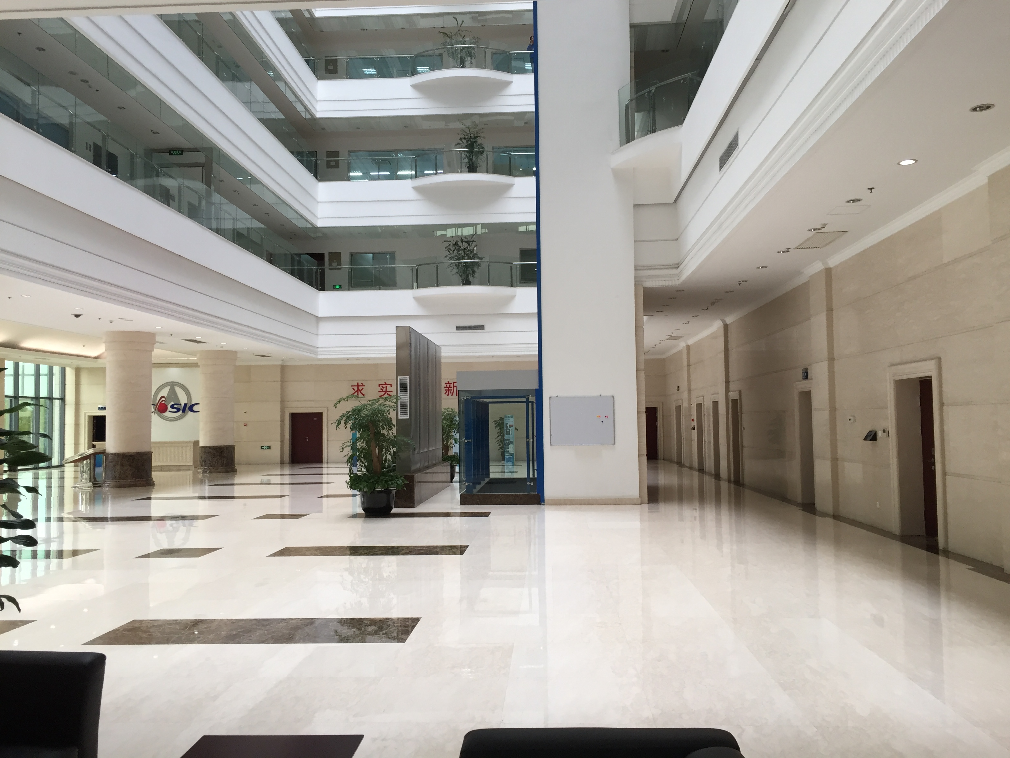 1013_124242_711.jpg 1013_124242_711.jpg