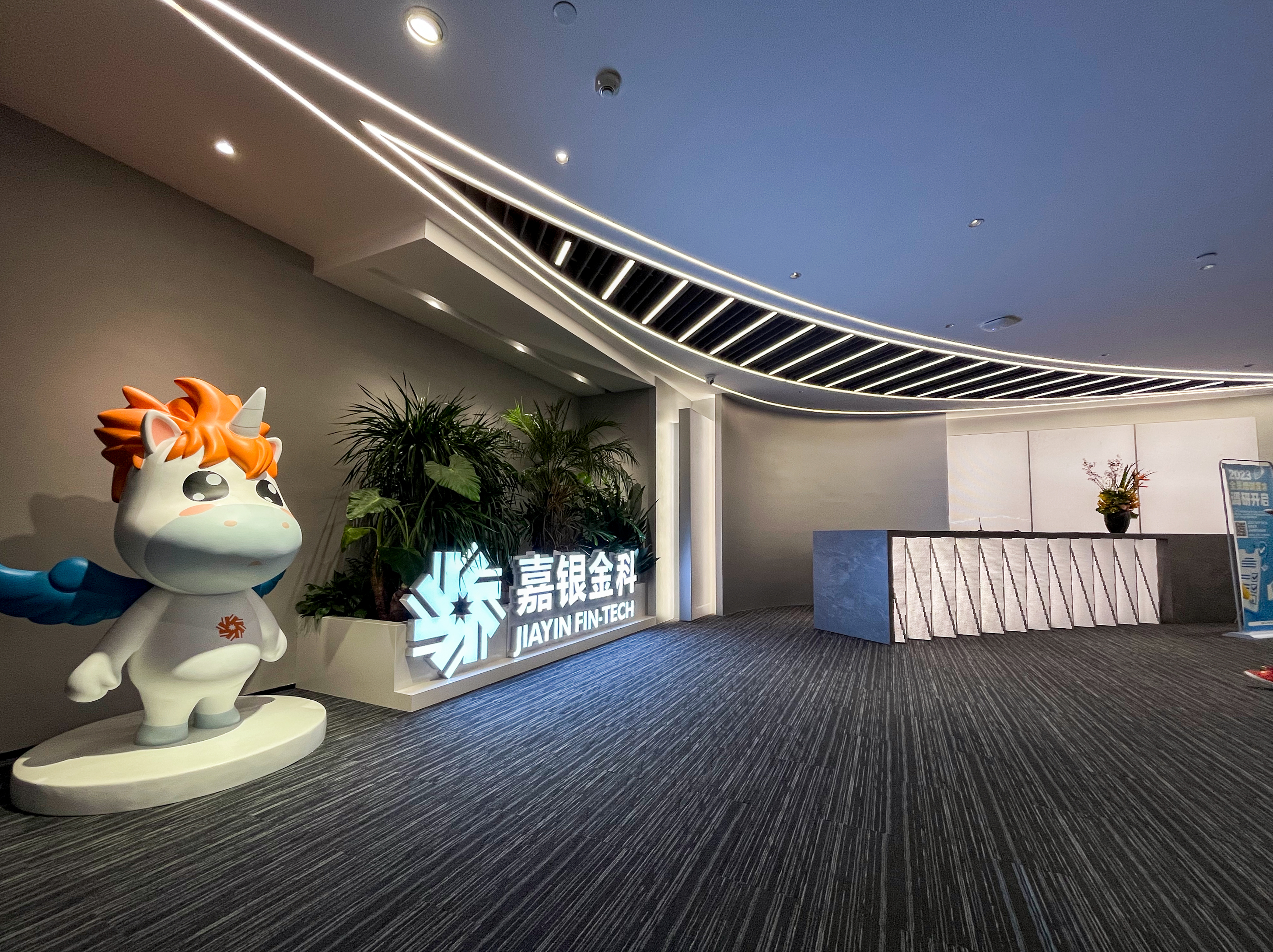 1013_130250_490.jpg 1013_130250_490.jpg