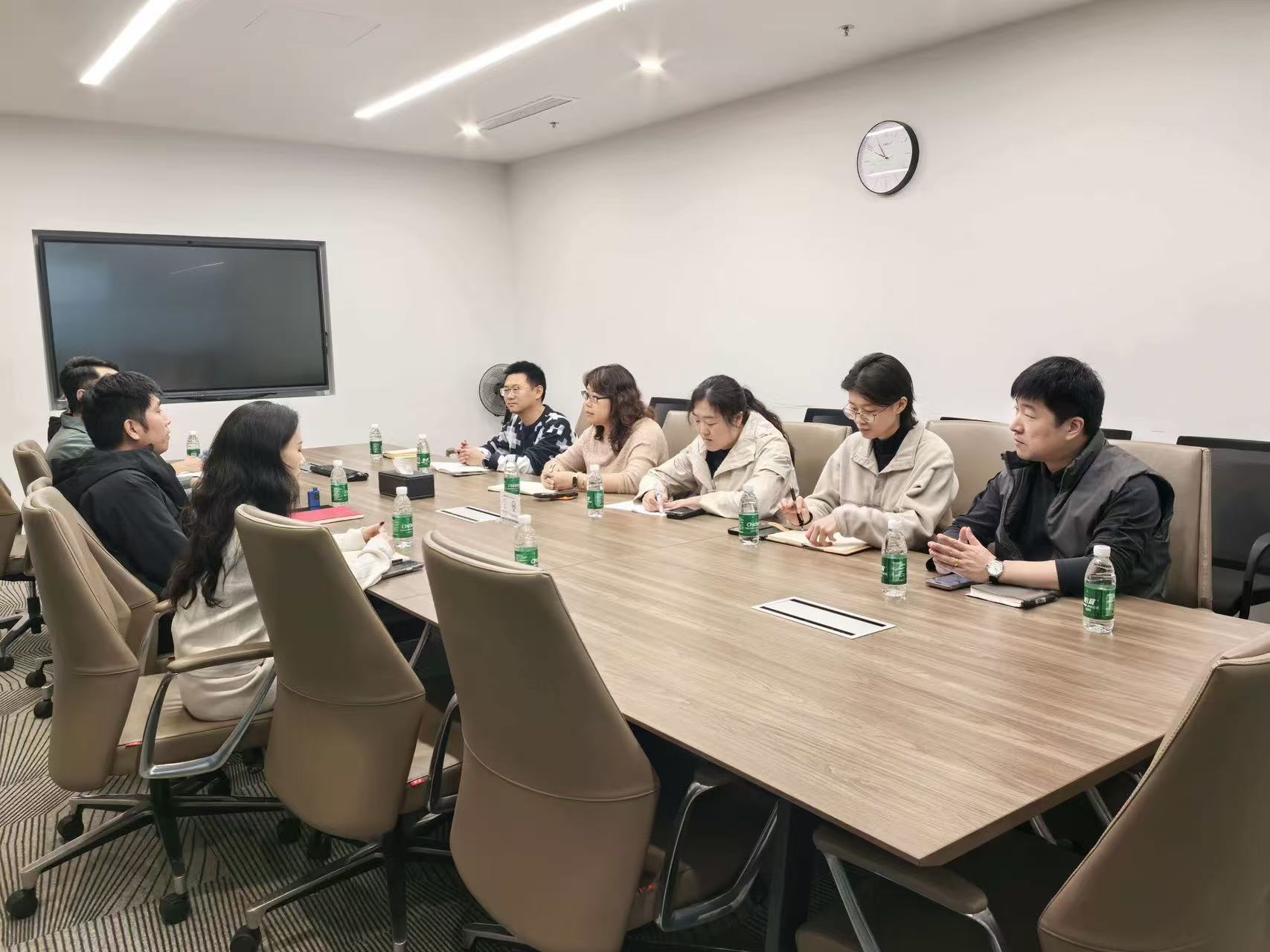 桃浦市场监督管理所前往东方雨虹（上海）建材有限责任公司开展走访座谈